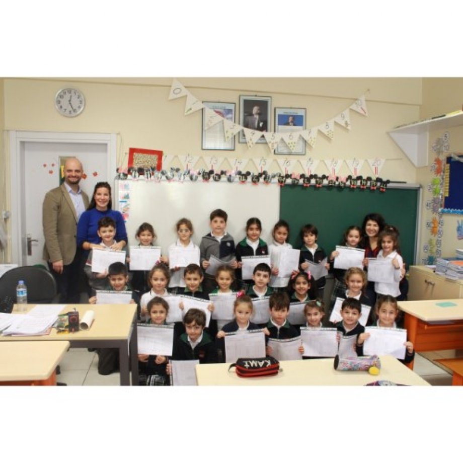 Öğrencilerimiz 1. Dönemi başarıyla tamamladılar..