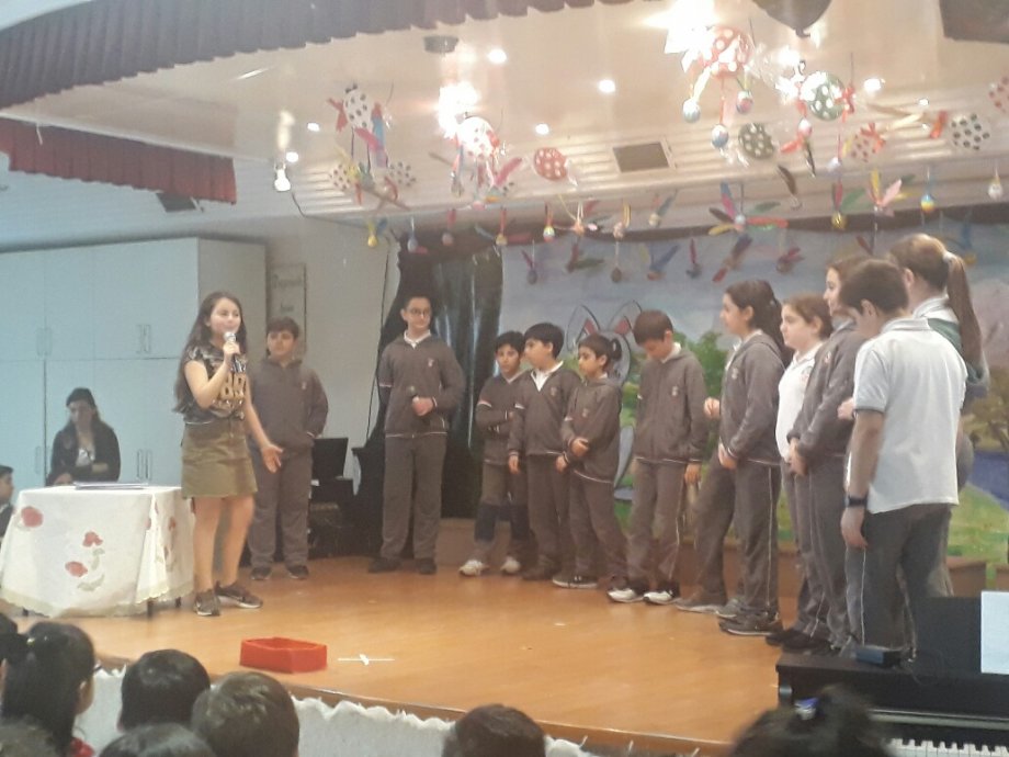 Yeşilköy Ermeni Okulu Öğrencileri Paskalya Bayramı öncesi geleneksel kutlamalarını gerçekleştirdiler.